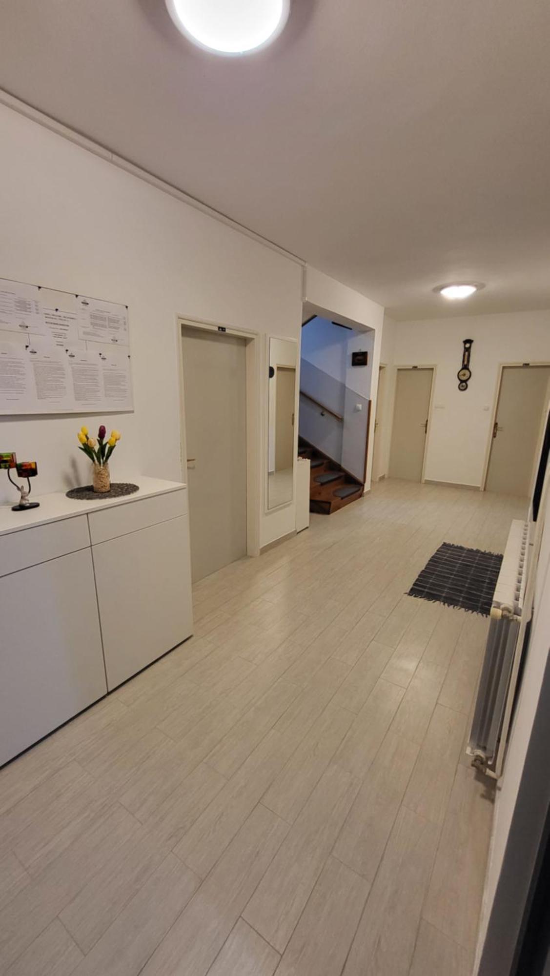 Apartments & Rooms Fam Ribaric Banjol Eksteriør bilde
